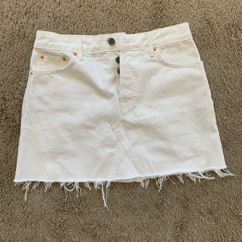 Never worn white Girlfriend Miniskirt